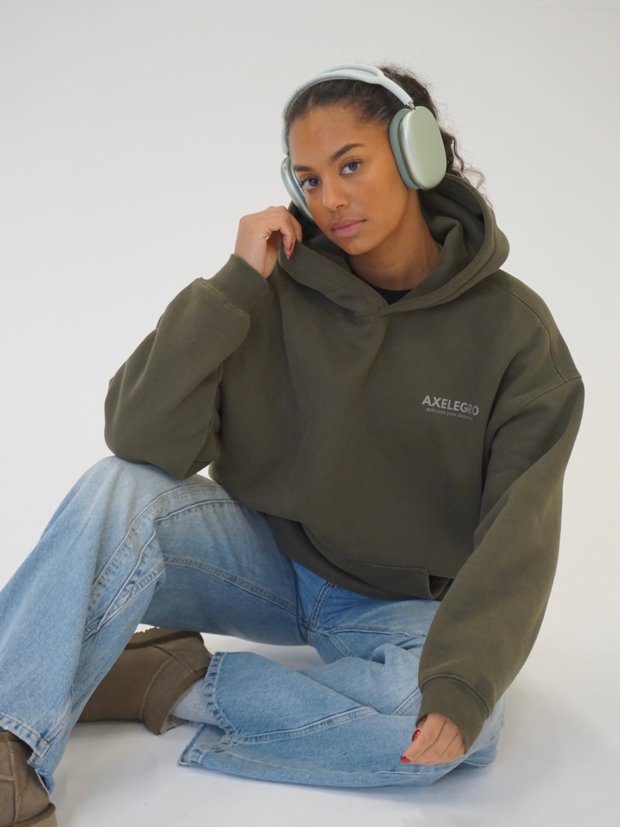Premium Essential Axelegro Hoodie - Olive