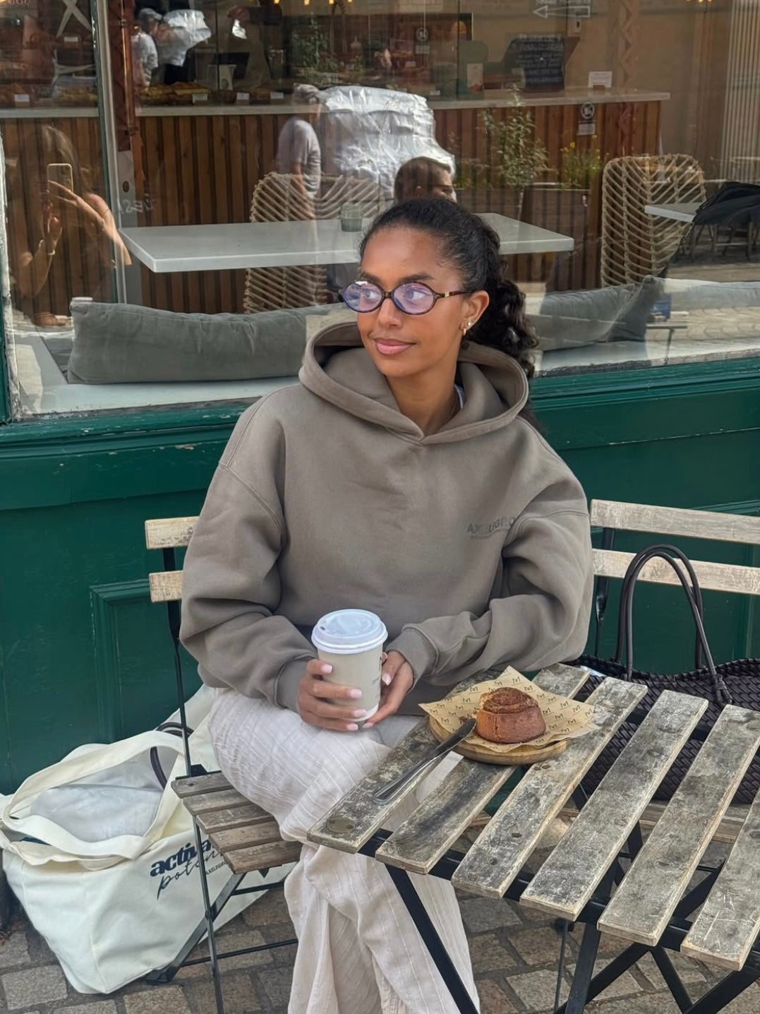 Premium Essential Axelegro Hoodie - Khaki